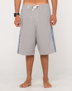 TOMBSTONES 2.0 HYBRID WAIST BOARDSHORT